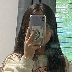 Meet your Posher, Heesoo